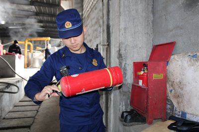 古丈縣開(kāi)展易燃易爆場(chǎng)所消防安全檢查，確保消防設(shè)備完好有效